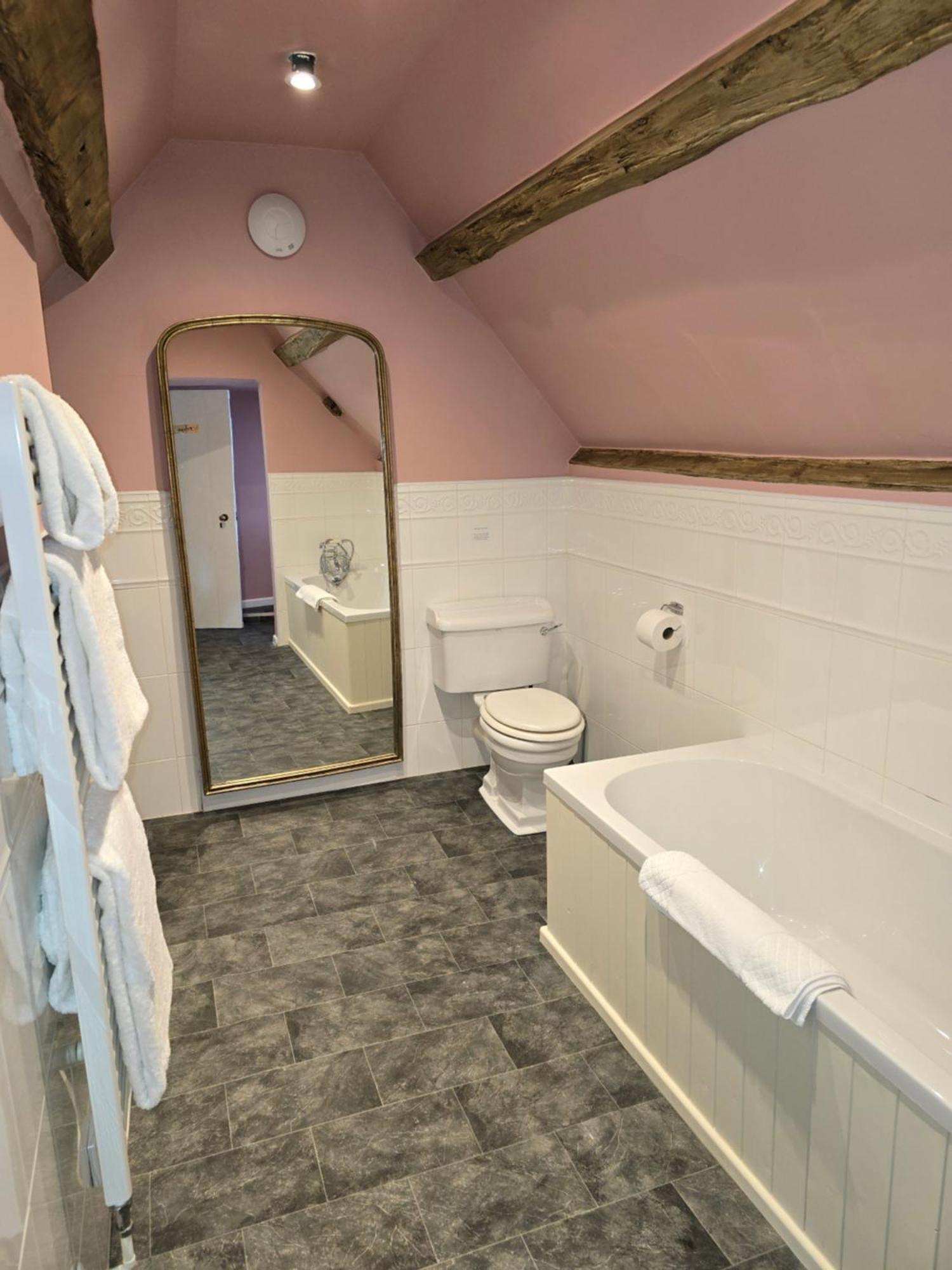 Three Cocks Hotel Брекън Екстериор снимка